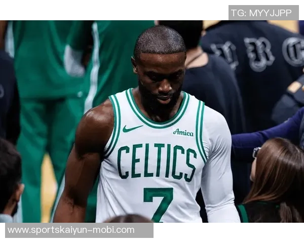 里奇保罗建议雄鹿在字母哥交易中争取杰伦约翰逊作为关键筹码 里奇保罗建议雄鹿在字母哥交易中争取杰伦约翰逊作为关键筹码